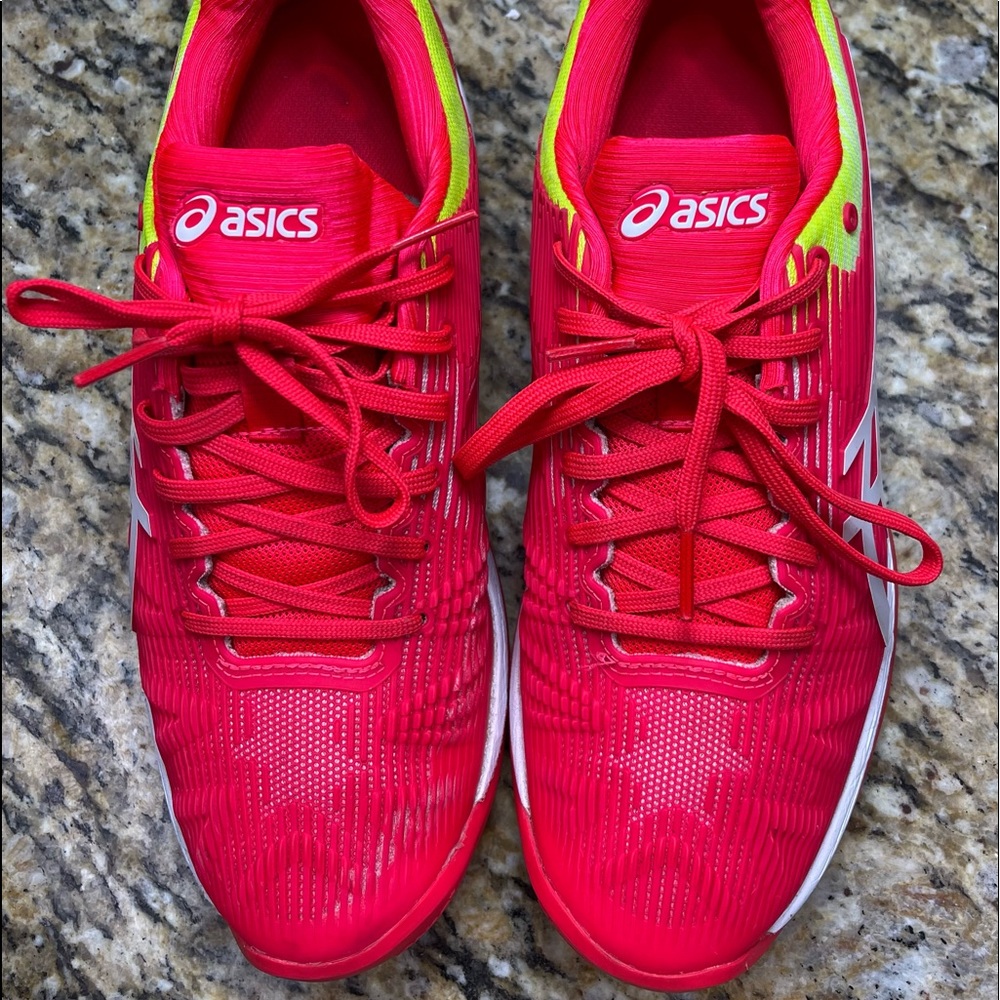 ASICS Women's Solution Speed FlyteFoam Tennis Shoes